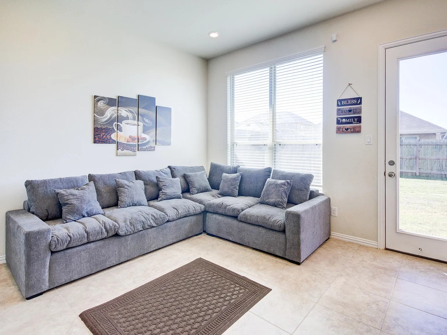 1646 Ryon Falls Dr — Photo 3