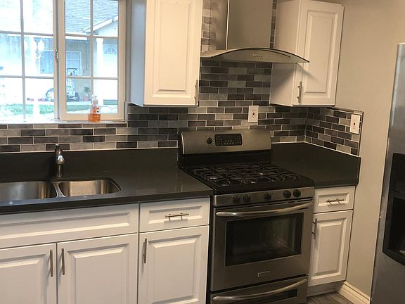 2nd image of 8132 Murietta Ave