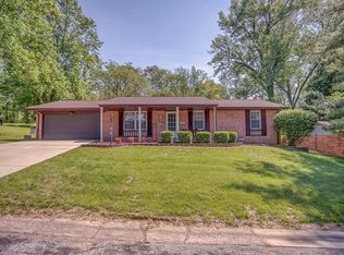 872 Wilshire Dr, Belleville, IL