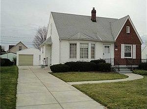 2nd image of 60 Leonard Post Dr