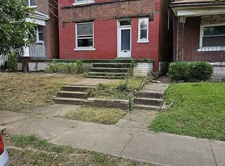 5200 Lotus Ave, Saint Louis, MO 63113