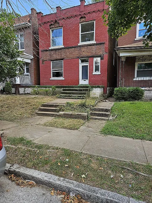 5200 Lotus Ave photo 1