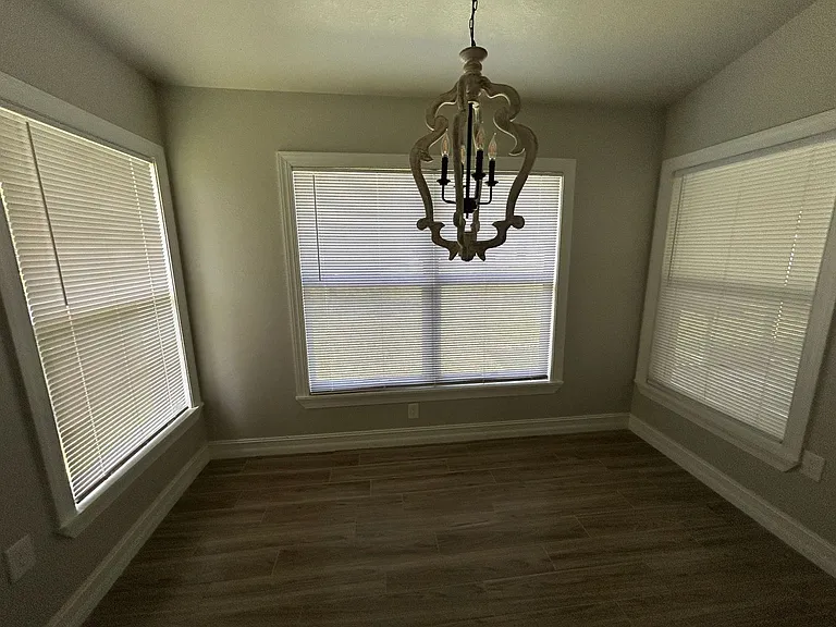 2412 NW 8th Pl — Photo 15