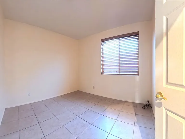 4844 Jadero Dr — Photo 24