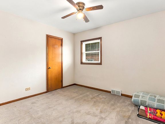 5th image of 5340 S McVicker Ave