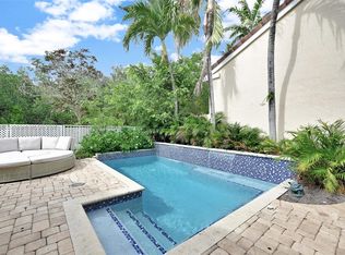 1151 W Lake St, Hollywood, FL 33019