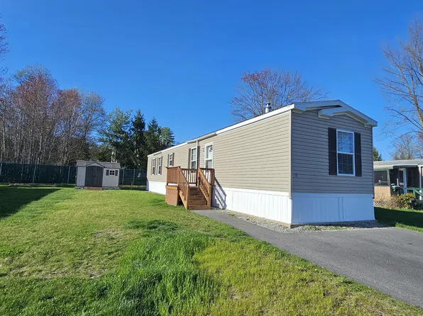 28 N Emperor Drive, Concord, NH 03303