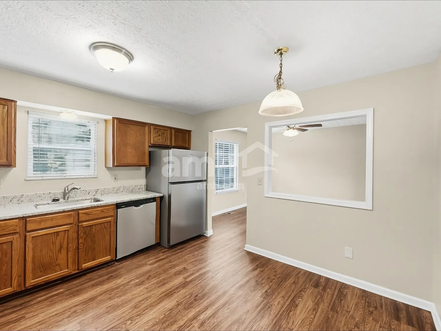 4 bed, 2.5 bath, 2346 sqft, $2,725 — Photo 4
