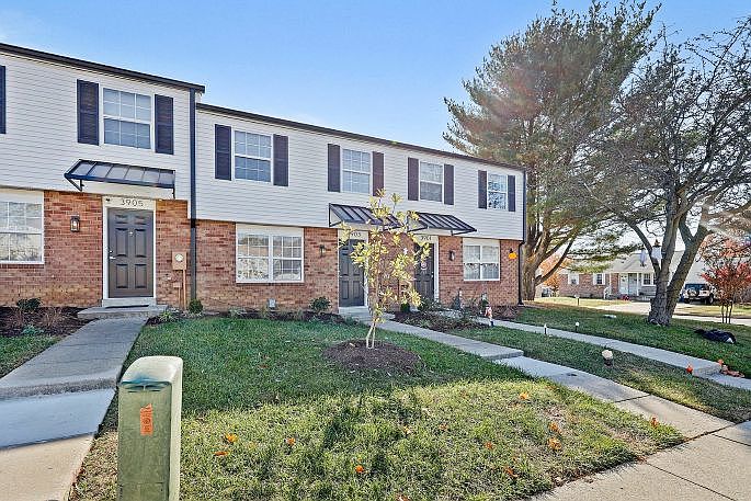 outside-Village-of-Carrollwood