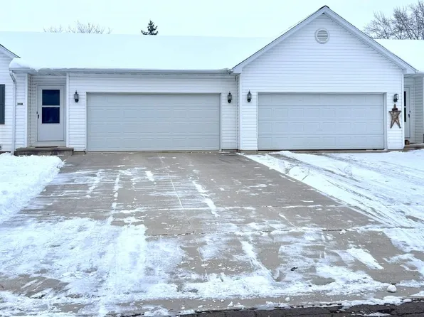 308 S 5th St, Reedsville, WI 54230