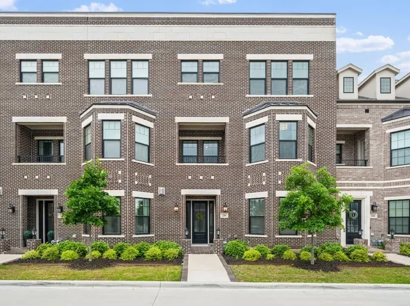 208 Morningside Dr, Roanoke, TX 76262