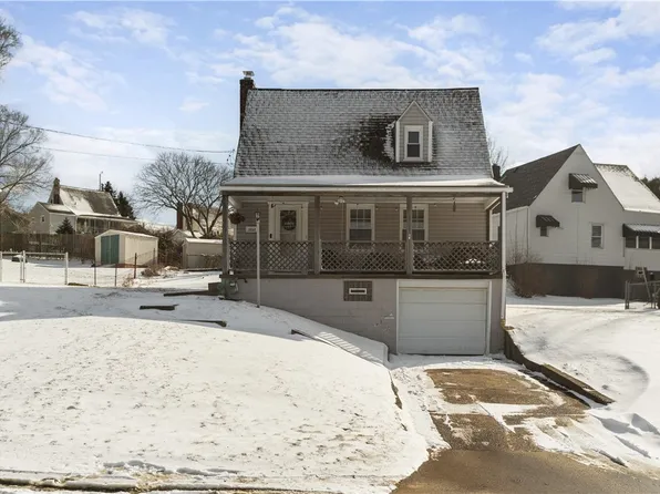 904 Valleyview Dr, Dravosburg, PA 15034