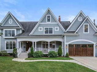 201 Norfolk Ave, Clarendon Hills, IL 60514