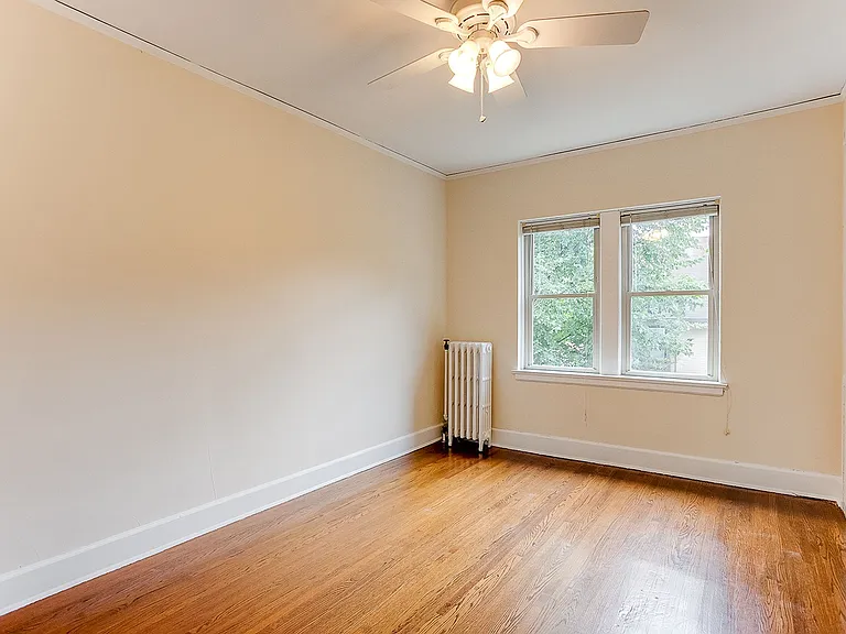 2885 James Ave S — Photo 13