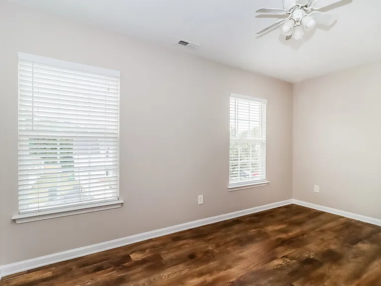 2203 Pimpernel Rd — Photo 14