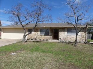 3805 Tanglewood Dr, Bryan, TX 77802