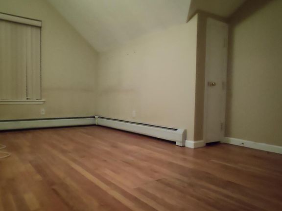 5th image of 200 Outlook Ave #2