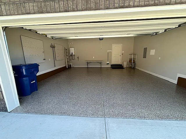 7850 Saddlebrooke Dr — Photo 6