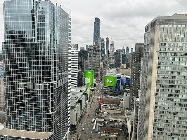 197 Yonge St #3213 — Photo 2