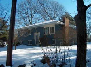 8 Canterbury St, Billerica, MA 01821