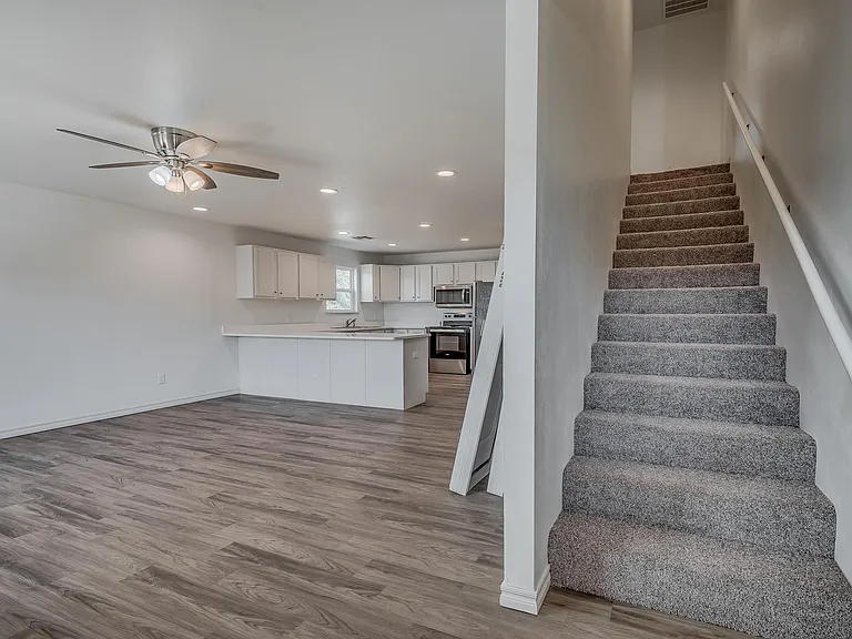 816 W Nevada Ave — Photo 10
