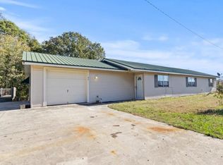 97 Davidson Private Dr, Somerville, AL 35670