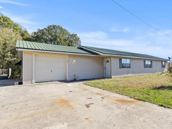 97 Davidson Private Dr, Somerville, AL 35670