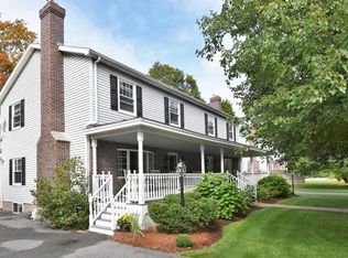 2 Capozzi Cir, Woburn, MA 01801