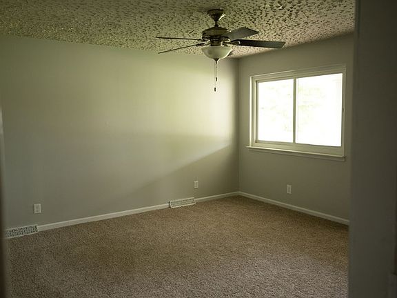 4th image of 755 Porter Ave