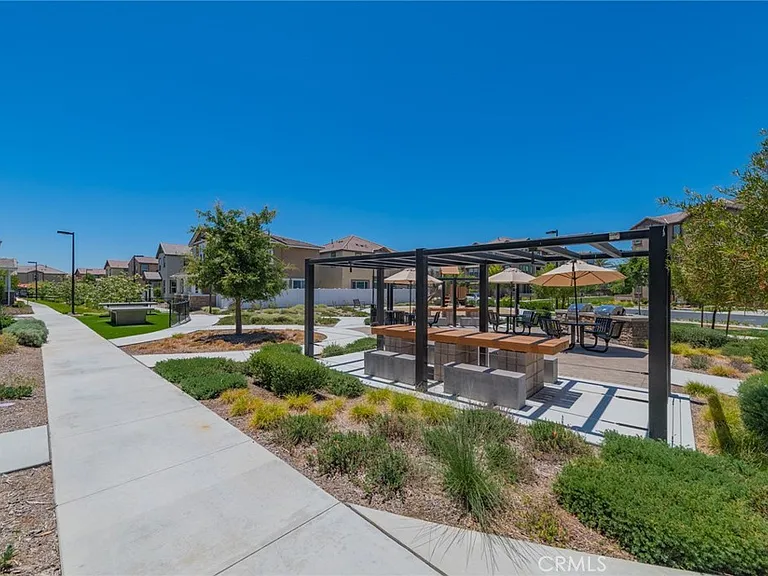 40277 Birchfield Dr — Photo 30