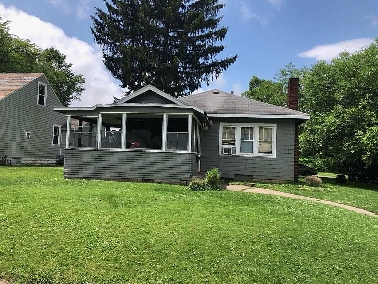 2nd image of 1605 Euclid Dr