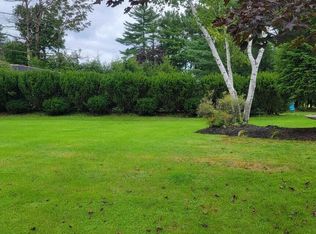 23 Robinson Gdns, Lewiston, ME 04240