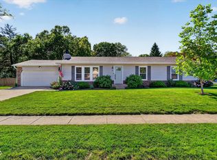 50 Granite Ct, Carmel, IN 46032