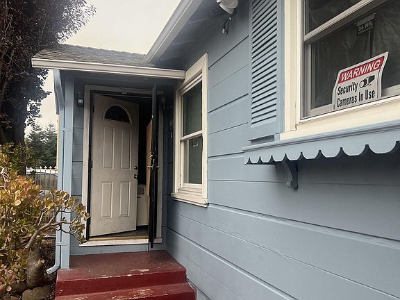 4th image of 9643 Edes Ave
