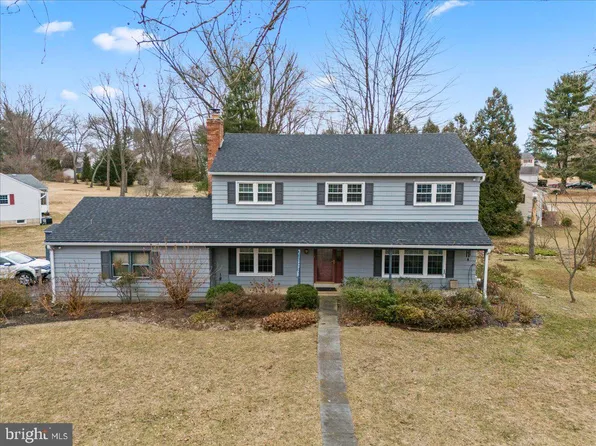 711 Sycamore Dr, West Chester, PA 19380