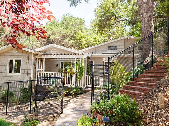 2nd image of 1178 N Topanga Canyon Blvd