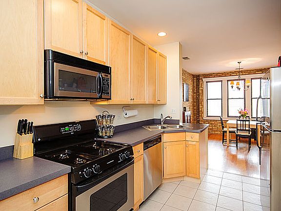 5th image of 3120 W Carmen Ave APT 1