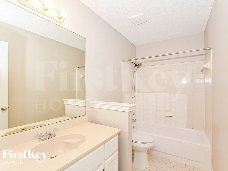 4538 Kings Grant Dr — Photo 13