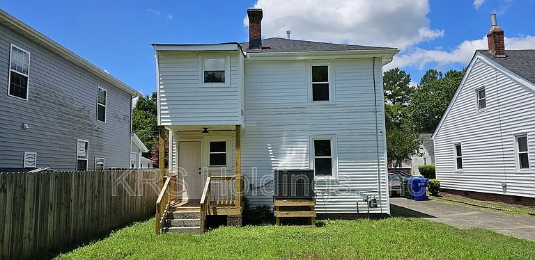 308 Saint James Ave #B — Photo 22