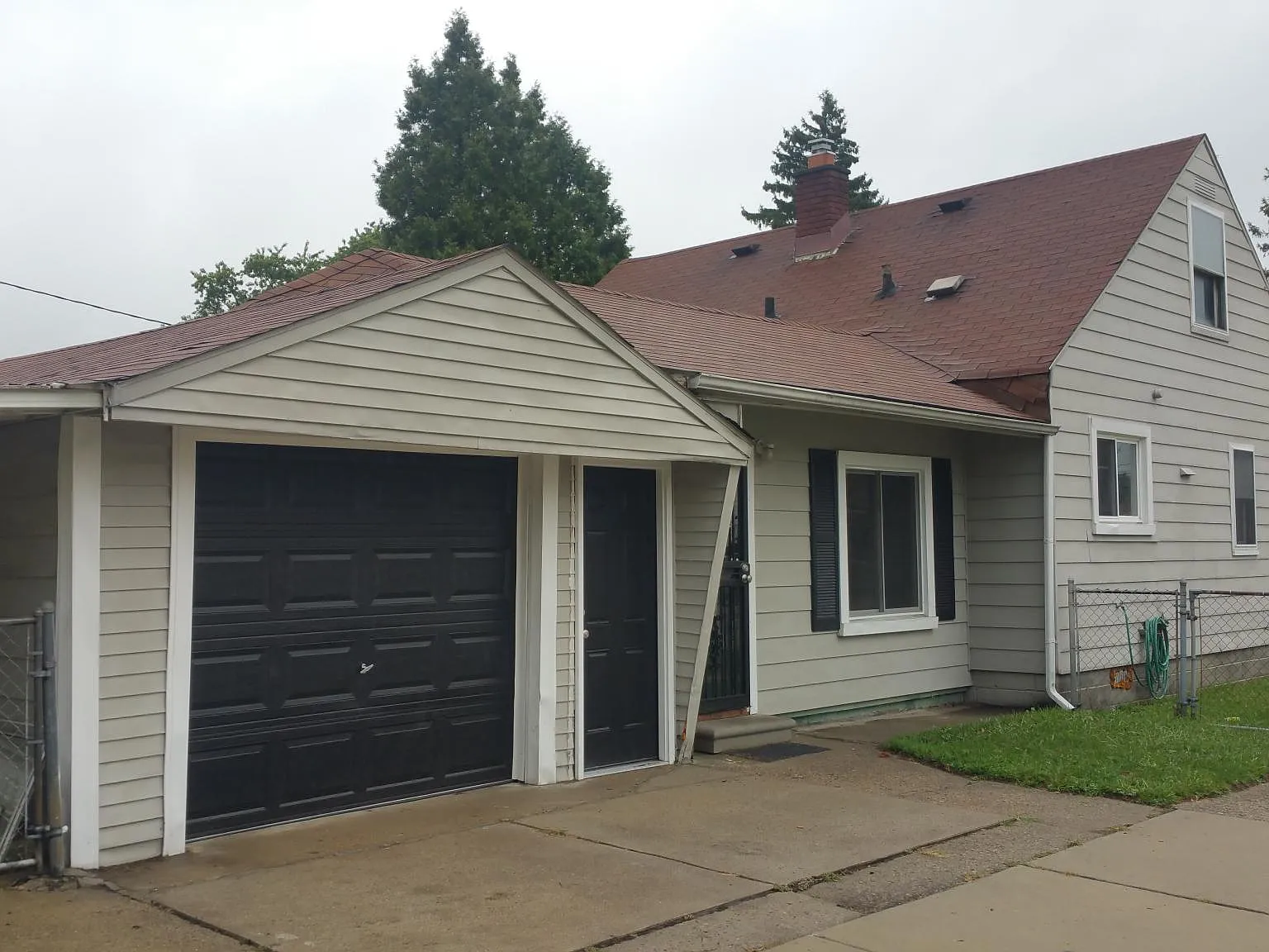 4 bed, 1050 sqft, $1,575 — Photo 4