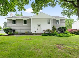 14 Buccaneer Bnd, Baldwinsville, NY 13027
