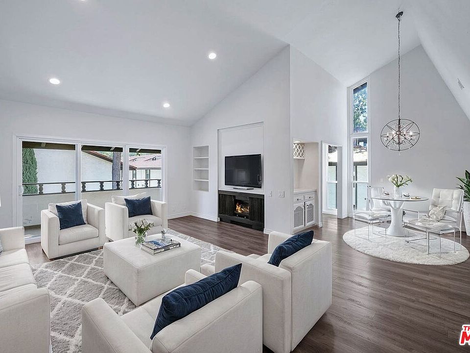 1st image of 31554 Agoura Rd Unit 4