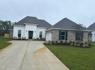 114 Celestial Cir, Freeport, FL 32439