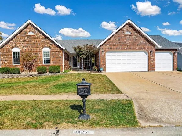4425 Kerth Manor Dr, Saint Louis, MO 63128