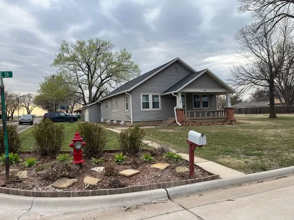 2022 Pine St, Harper, KS 67058