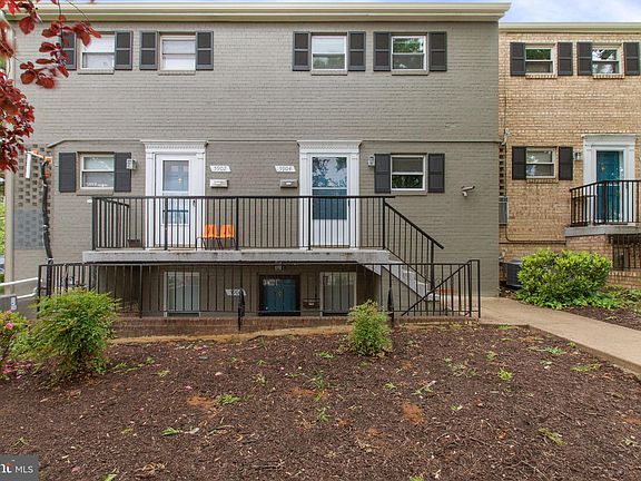 2nd image of 5904 Mayflower Ct #5904
