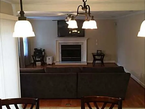 415 Shadwell Ter, Chesapeake, VA 23322