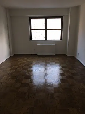Rented by Solil Management | media 3