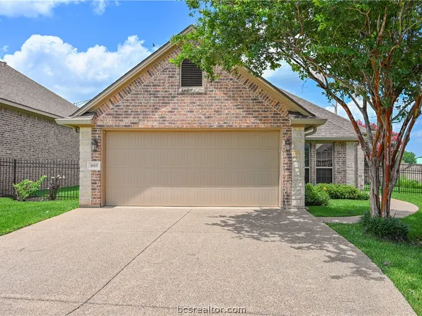 1815 Lakeshore (pvt) Cir, College Station, TX 77845