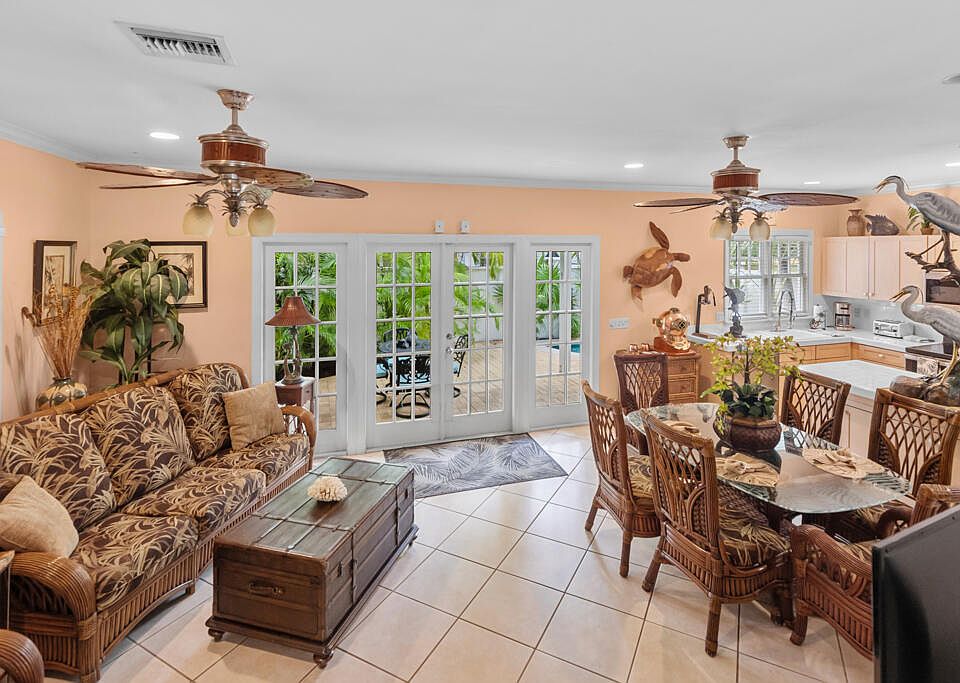 1st image of 236 Golf Club Dr